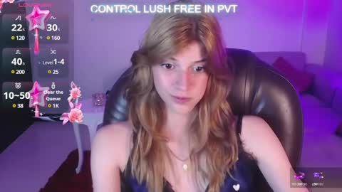 Snapshot of nora_vennucci chatting on February 4, 10:45 pm Nora online show from February 4, 10:45 pm