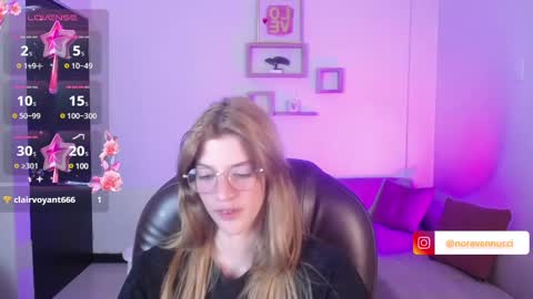 Snapshot of nora_vennucci chatting on February 7, 6:56 pm Nora online show from February 7, 6:56 pm