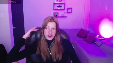 Snapshot of nora_vennucci chatting on January 29, 7:53 pm Nora online show from January 29, 7:53 pm