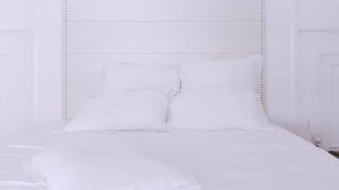 noraaddams online show from September 27, 1:58 am