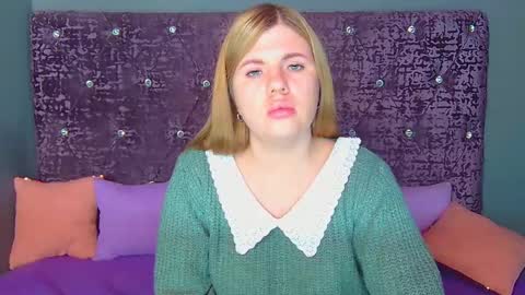 Nora online show from December 3, 5:08 am