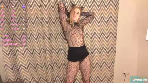Elina online show from April 29, 5:30 pm