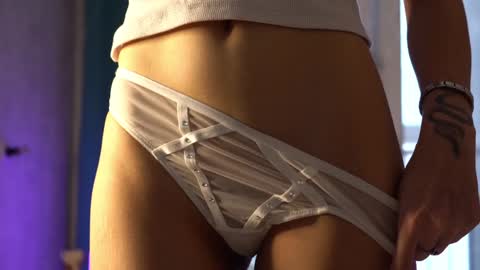 Eva online show from December 21, 8:28 am