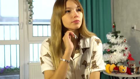 Eva online show from December 12, 9:19 am