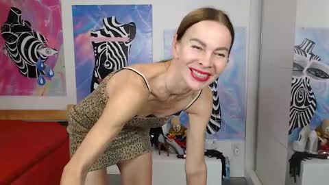 Snapshot of noraohgreys chatting on December 2, 2:36 pm Nora online show from December 2, 2:36 pm