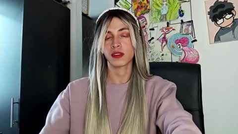 norehg_ online show from September 10, 1:34 pm