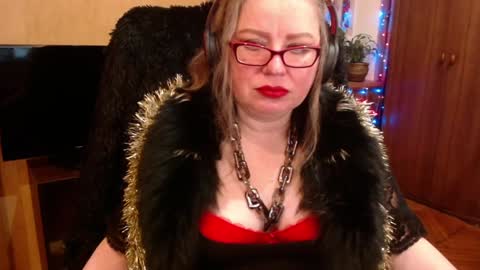 Snapshot of norma_gin chatting on December 30, 7:00 pm miss Tress online show from December 30, 7:00 pm