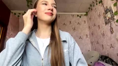 Lina online show from September 15, 6:37 am