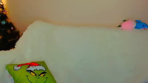 Snapshot of not_nakedcat chatting on December 23, 11:49 pm hi glad to chat online show from December 23, 11:49 pm