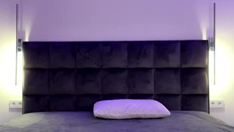 Goldie online show from November 20, 3:42 pm