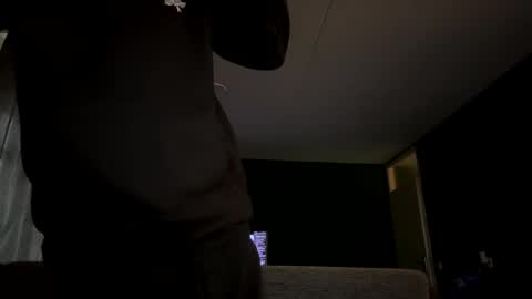 notsmallnotbigg online show from March 1, 4:33 pm