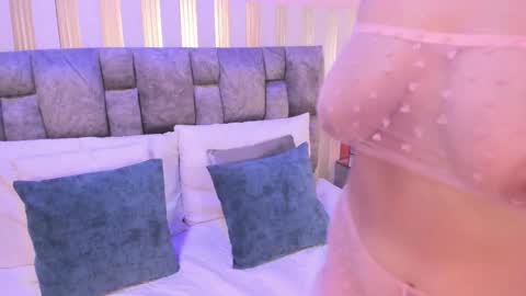 Snapshot of nova_lane chatting on September 17, 10:02 pm NOVA online show from September 17, 10:02 pm