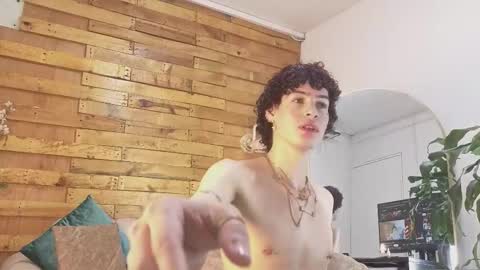 Nova Salvatore online show from December 20, 5:03 am