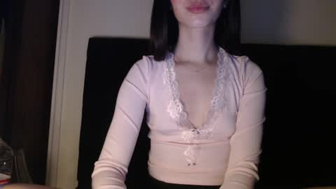 Olivia online show from February 16, 12:30 am