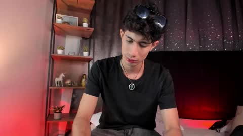 Nova online show from November 16, 7:38 pm