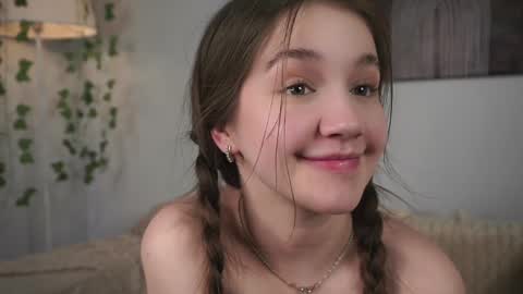 Dina online show from December 5, 7:21 am