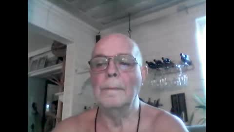 Haky online show from December 16, 10:40 am