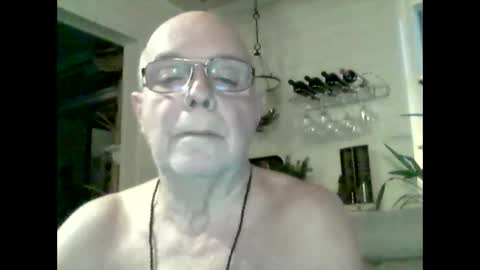 Haky online show from December 12, 2:22 pm