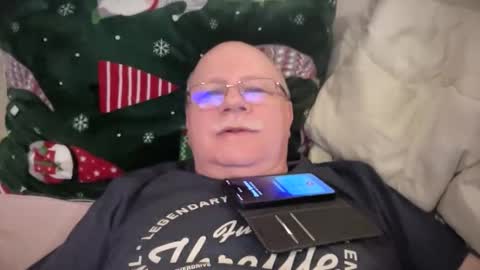 nukiss online show from April 13, 5:06 pm