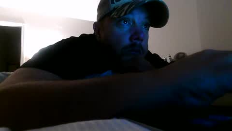 nuttincowboy727272 online show from April 30, 10:53 am