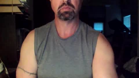 nvrenuff1979 online show from October 10, 11:49 am