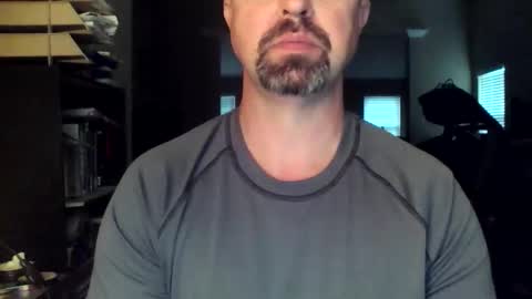 nvrenuff1979 online show from March 3, 12:45 pm