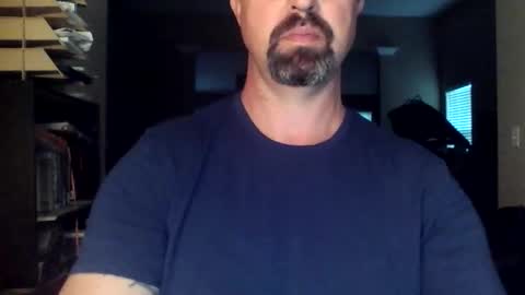 nvrenuff1979 online show from March 24, 11:38 am