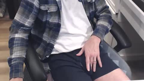 nwih2018 online show from December 4, 2:38 pm