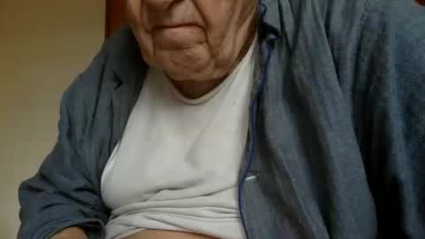 nymouf online show from December 14, 9:48 am