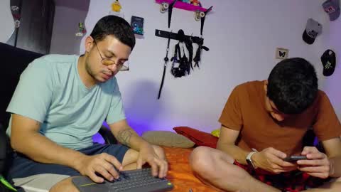 David and Steven Independents online show from January 17, 2:10 am