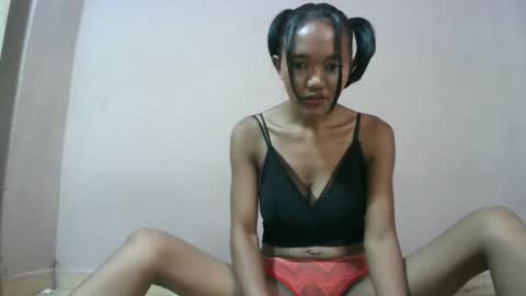 nympholinha online show from February 25, 7:42 am