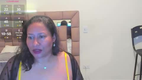 nyomi browm online show from November 9, 11:24 am