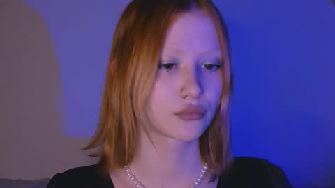 nyra_thira online show from November 7, 5:15 pm