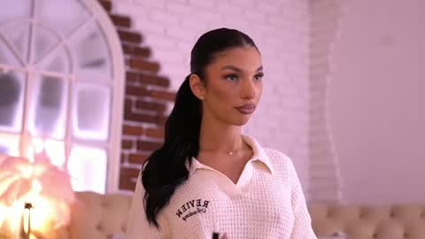 Nyssa online show from April 3, 5:42 pm