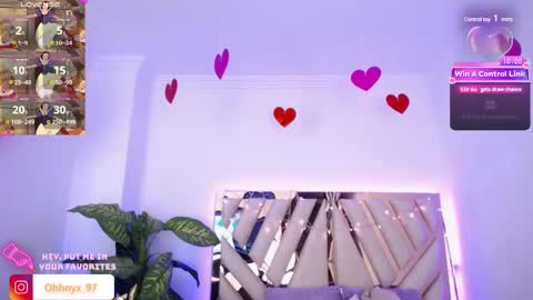 Snapshot of nyx_andria chatting on March 12, 4:08 am Alex . online show from March 12, 4:08 am