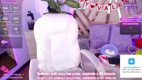 Snapshot of nyx_andria chatting on February 20, 12:52 am Alex . online show from February 20, 12:52 am