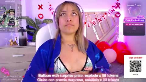 Snapshot of nyx_andria chatting on February 17, 11:54 pm Alex . online show from February 17, 11:54 pm