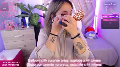 Snapshot of nyx_andria chatting on March 3, 6:35 pm Alex . online show from March 3, 6:35 pm
