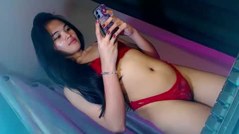 ITS ME NYXIEE online show from March 3, 6:48 pm