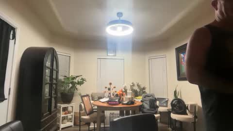 SimplyUs online show from October 1, 6:56 am