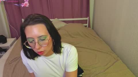 Molly online show from September 9, 1:33 pm