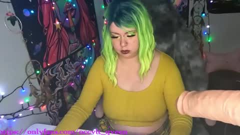 Snapshot of occvlt_qveen chatting on March 2, 4:28 am occvlt qveen online show from March 2, 4:28 am