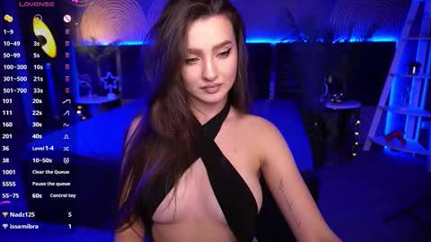 Snapshot of oceaneyessss_ chatting on September 18, 7:40 pm Kristina online show from September 18, 7:40 pm