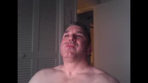 Snapshot of oceanmanx chatting on December 2, 7:41 am Ocean online show from December 2, 7:41 am