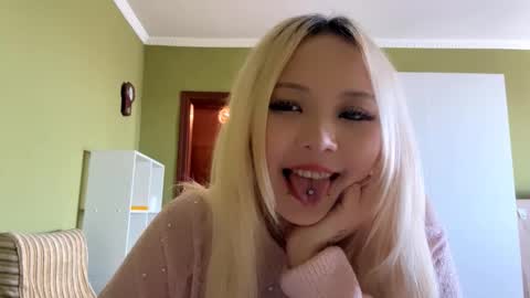 Ash online show from September 26, 1:46 am
