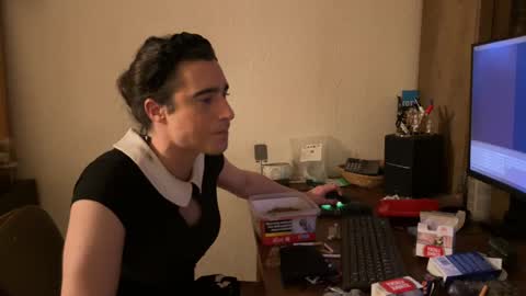 octopussiex online show from January 10, 4:40 am