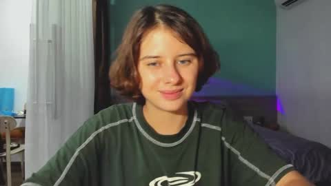 Evie online show from December 7, 11:23 am