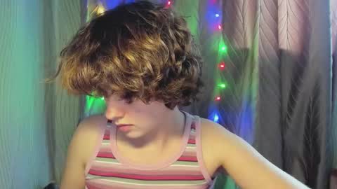 Evie online show from September 21, 1:26 pm