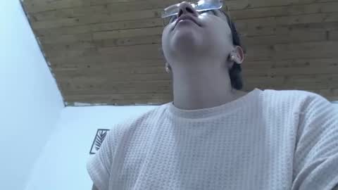 Val online show from September 27, 9:12 pm