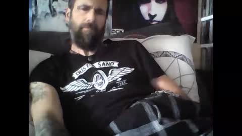 Snapshot of oedipe666 chatting on January 28, 3:04 pm oedipe666cam online show from January 28, 3:04 pm